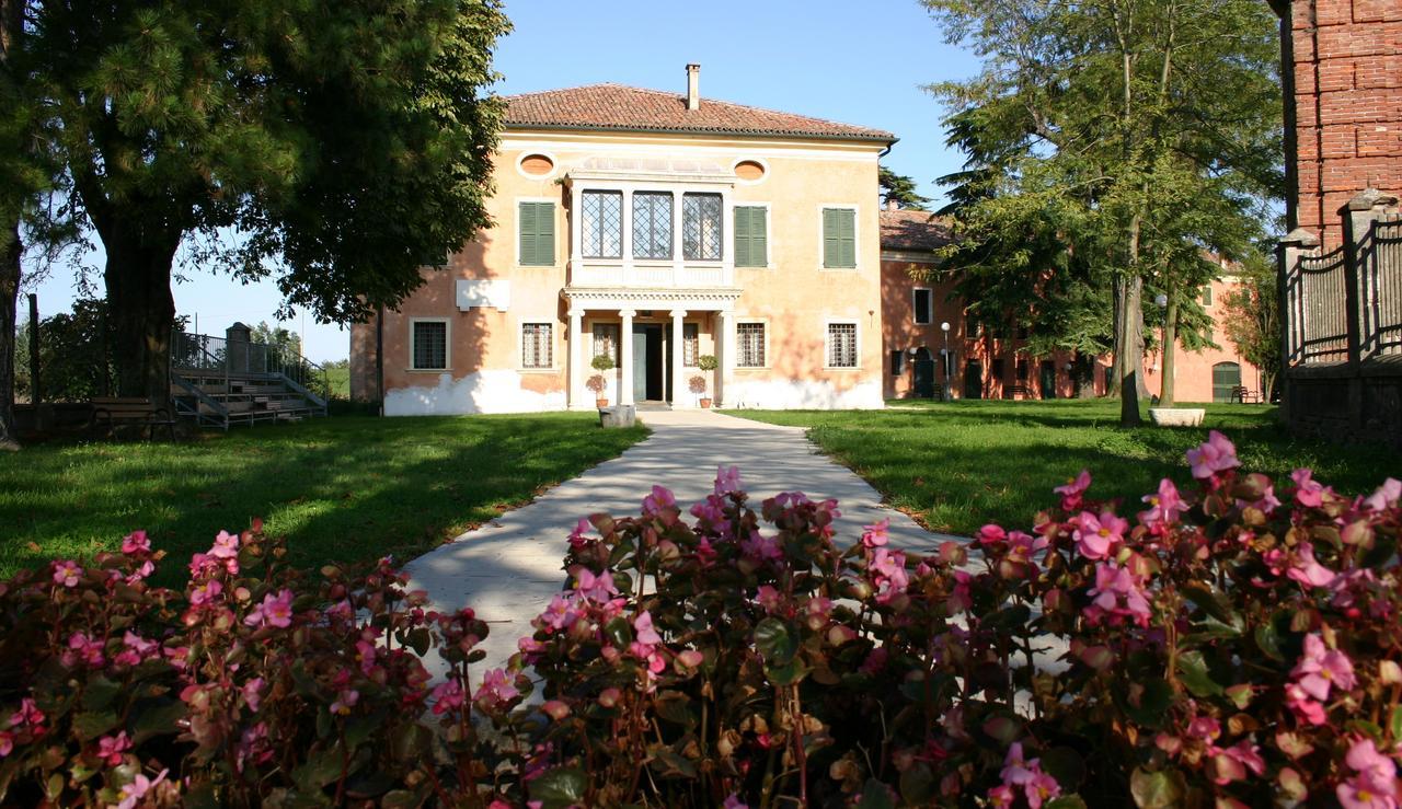 Hotel La Corte Correzzola Chambre photo
